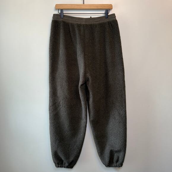 Adidas Women's Essentials Fluffy Teddy Pants Jogger Shadow Olive Size Large NWT - Picture 8 of 10